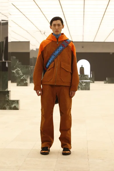 Look 56